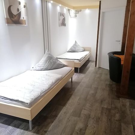 Tinas Ferienwohnung Hohendodeleben Δωμάτιο φωτογραφία